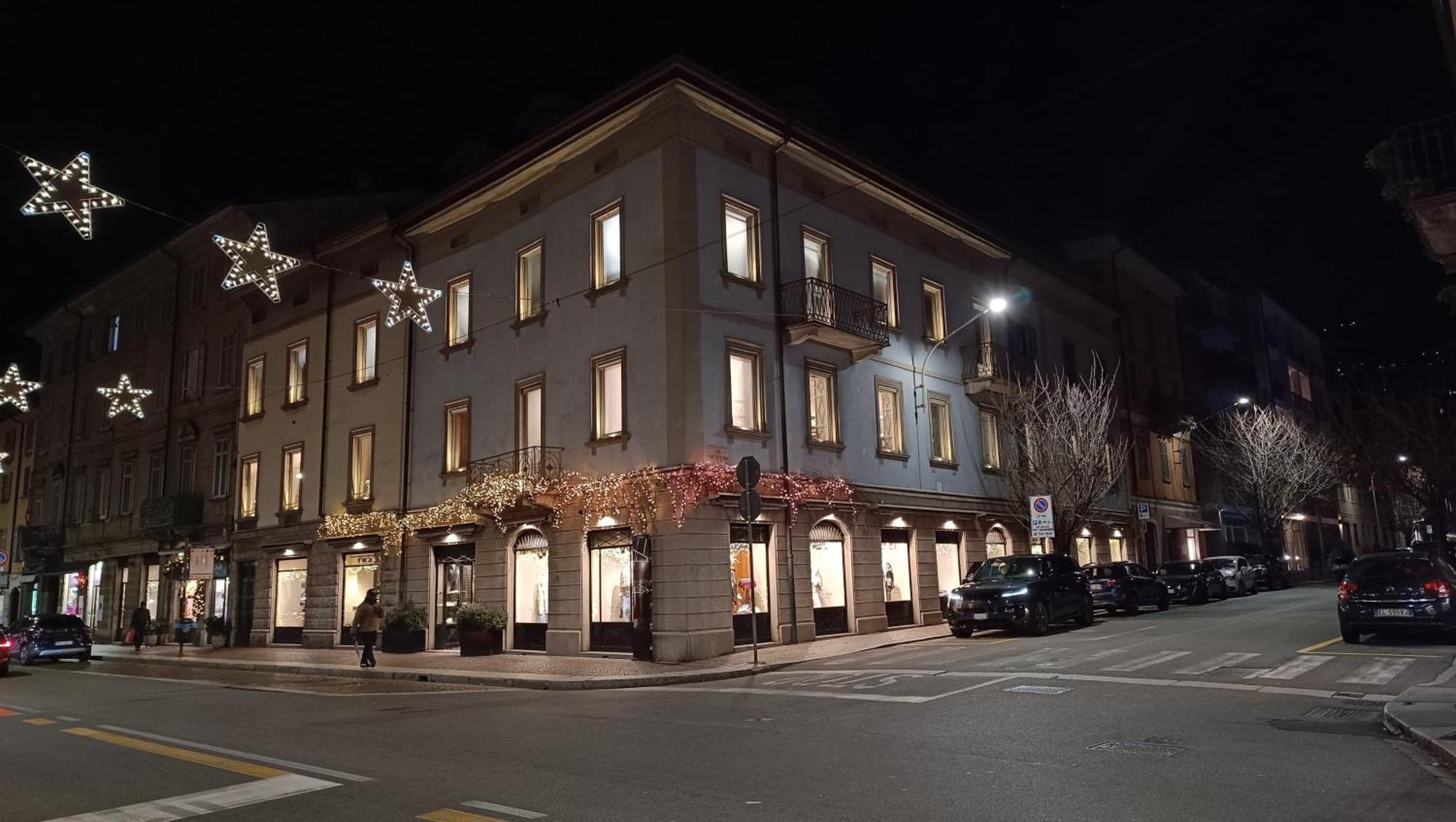 Appartamento Aleph With Private Parking, Next Train Station Como Exterior photo