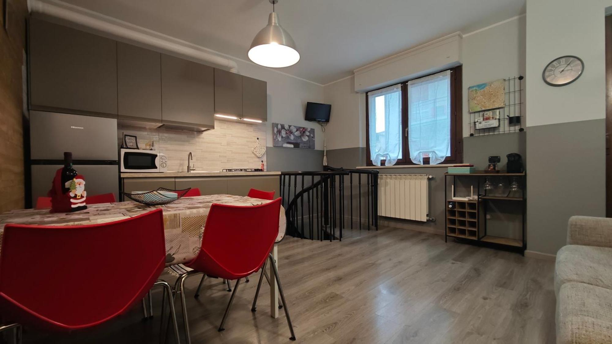Appartamento Aleph With Private Parking, Next Train Station Como Exterior photo