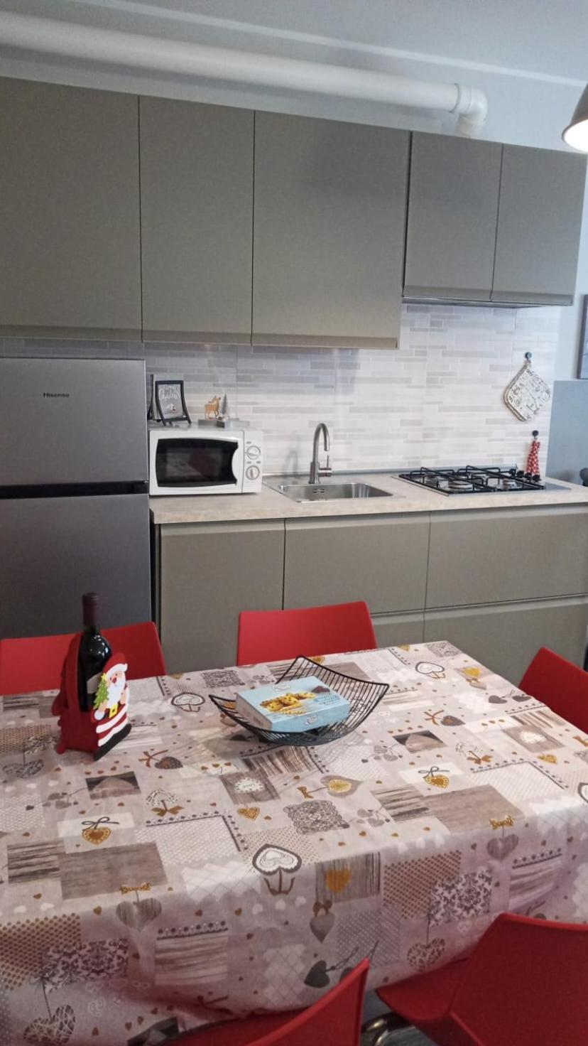 Appartamento Aleph With Private Parking, Next Train Station Como Exterior photo